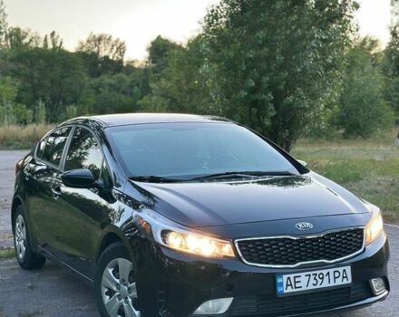 Черный Киа Форте, объемом двигателя 2 л и пробегом 142 тыс. км за 9600 $, фото 1 на Automoto.ua