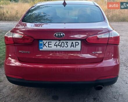 Киа Форте 2013 в Днепре (Днепропетровске) на Automoto.ua Красный Киа Форте, объемом двигателя 2 л и пробегом 280 тыс. км за 7199 $, фото 2 на Automoto.ua