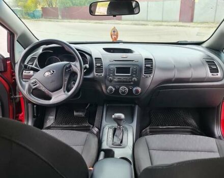 Червоний Кіа Форте, об'ємом двигуна 1.8 л та пробігом 232 тис. км за 7400 $, фото 8 на Automoto.ua