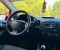 Червоний Кіа Форте, об'ємом двигуна 2 л та пробігом 138 тис. км за 9399 $, фото 11 на Automoto.ua