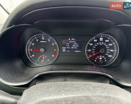 Червоний Кіа Форте, об'ємом двигуна 2 л та пробігом 100 тис. км за 13000 $, фото 7 на Automoto.ua