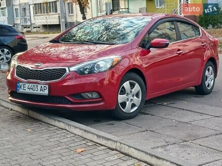 Киа Форте 2013 в Днепре (Днепропетровске) на Automoto.ua Красный Киа Форте, объемом двигателя 2 л и пробегом 280 тыс. км за 7199 $, фото 1 на Automoto.ua