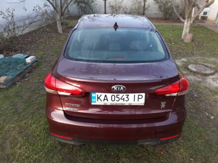 Червоний Кіа Форте, об'ємом двигуна 2 л та пробігом 135 тис. км за 9800 $, фото 1 на Automoto.ua