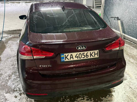 Червоний Кіа Форте, об'ємом двигуна 2 л та пробігом 107 тис. км за 9500 $, фото 1 на Automoto.ua