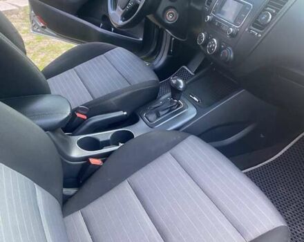 Кіа Форте, об'ємом двигуна 2.01 л та пробігом 1 тис. км за 9000 $, фото 2 на Automoto.ua