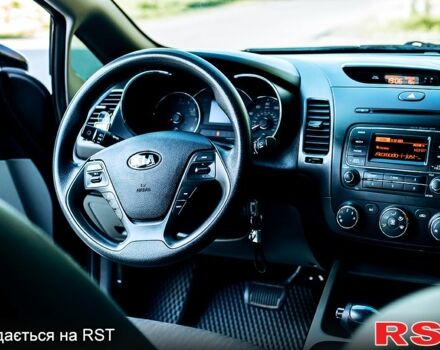 Киа Форте, объемом двигателя 1.8 л и пробегом 244 тыс. км за 9999 $, фото 11 на Automoto.ua