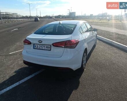 Кіа Форте, об'ємом двигуна 2 л та пробігом 180 тис. км за 10399 $, фото 2 на Automoto.ua
