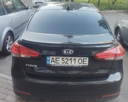 Кіа Форте, об'ємом двигуна 2 л та пробігом 57 тис. км за 10500 $, фото 9 на Automoto.ua