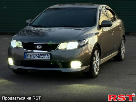 Киа Форте, объемом двигателя 2.4 л и пробегом 193 тыс. км за 8200 $, фото 1 на Automoto.ua