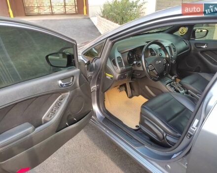 Серый Киа Форте, объемом двигателя 1.59 л и пробегом 80 тыс. км за 13100 $, фото 11 на Automoto.ua