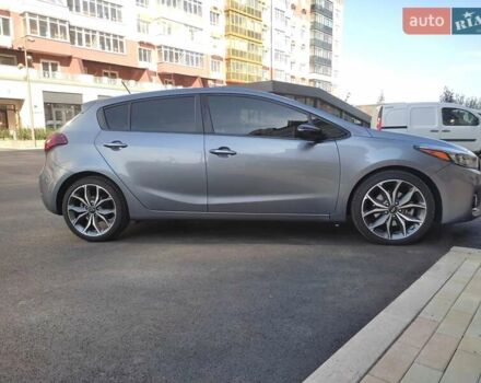 Серый Киа Форте, объемом двигателя 1.59 л и пробегом 80 тыс. км за 13100 $, фото 6 на Automoto.ua