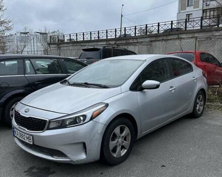Серый Киа Форте, объемом двигателя 2 л и пробегом 200 тыс. км за 118 $, фото 2 на Automoto.ua