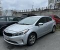 Серый Киа Форте, объемом двигателя 2 л и пробегом 200 тыс. км за 118 $, фото 2 на Automoto.ua
