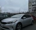 Серый Киа Форте, объемом двигателя 2 л и пробегом 200 тыс. км за 118 $, фото 3 на Automoto.ua
