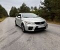 Серый Киа Форте, объемом двигателя 2 л и пробегом 312 тыс. км за 8000 $, фото 2 на Automoto.ua