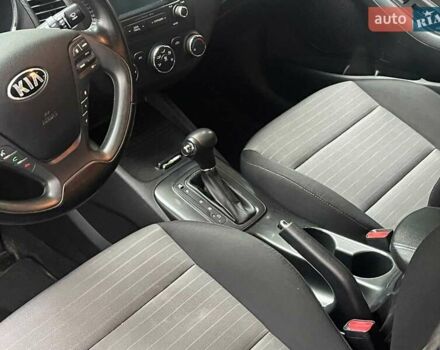 Сірий Кіа Форте, об'ємом двигуна 2 л та пробігом 212 тис. км за 8790 $, фото 20 на Automoto.ua
