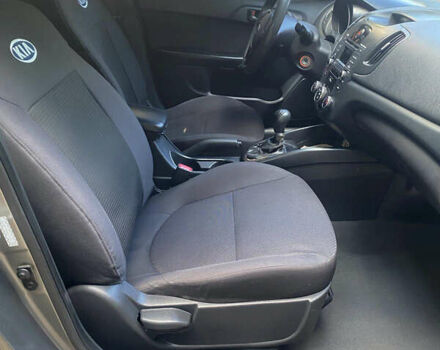 Серый Киа Форте, объемом двигателя 2 л и пробегом 311 тыс. км за 6999 $, фото 10 на Automoto.ua