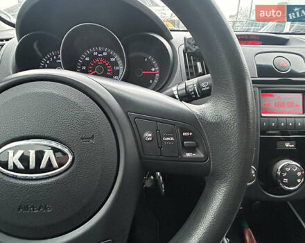 Серый Киа Форте, объемом двигателя 2 л и пробегом 250 тыс. км за 7200 $, фото 35 на Automoto.ua