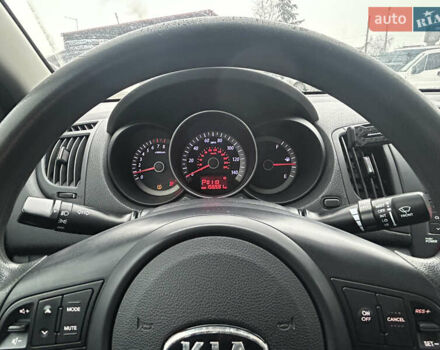 Серый Киа Форте, объемом двигателя 2 л и пробегом 250 тыс. км за 7200 $, фото 37 на Automoto.ua