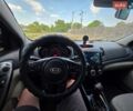 Серый Киа Форте, объемом двигателя 2 л и пробегом 286 тыс. км за 7000 $, фото 18 на Automoto.ua