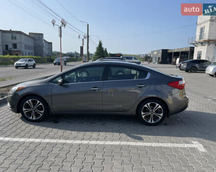 Серый Киа Форте, объемом двигателя 2 л и пробегом 160 тыс. км за 7200 $, фото 4 на Automoto.ua