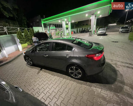Серый Киа Форте, объемом двигателя 2 л и пробегом 160 тыс. км за 7200 $, фото 10 на Automoto.ua