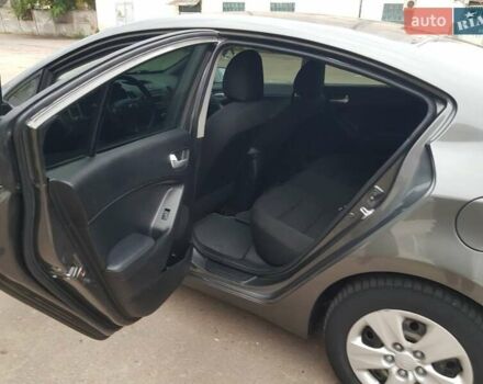 Серый Киа Форте, объемом двигателя 1.59 л и пробегом 131 тыс. км за 7350 $, фото 6 на Automoto.ua