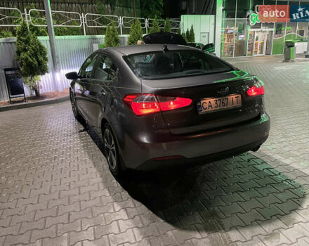 Серый Киа Форте, объемом двигателя 2 л и пробегом 160 тыс. км за 7200 $, фото 8 на Automoto.ua