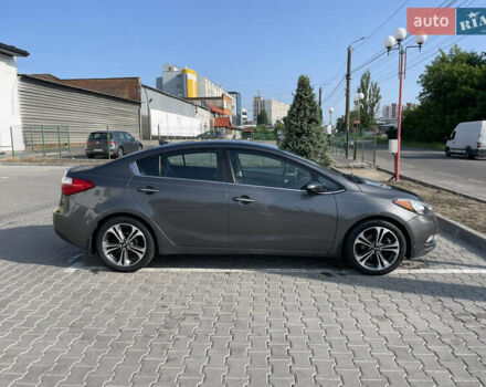 Серый Киа Форте, объемом двигателя 2 л и пробегом 160 тыс. км за 7200 $, фото 3 на Automoto.ua