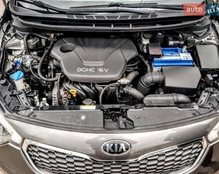 Серый Киа Форте, объемом двигателя 1.59 л и пробегом 131 тыс. км за 7350 $, фото 5 на Automoto.ua