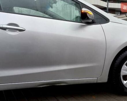 Серый Киа Форте, объемом двигателя 1.6 л и пробегом 218 тыс. км за 7200 $, фото 6 на Automoto.ua