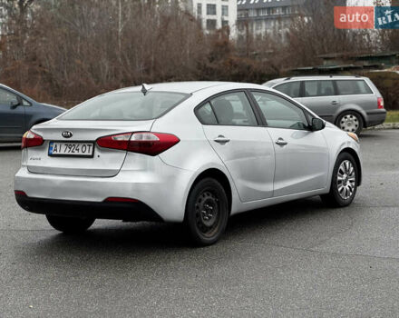 Сірий Кіа Форте, об'ємом двигуна 1.8 л та пробігом 323 тис. км за 7400 $, фото 4 на Automoto.ua