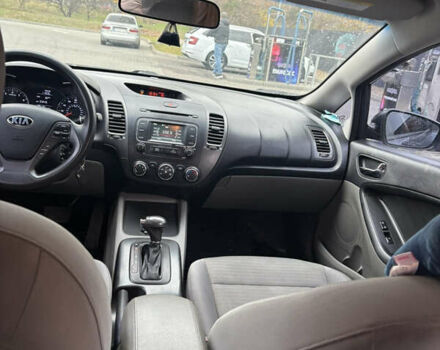 Сірий Кіа Форте, об'ємом двигуна 1.8 л та пробігом 217 тис. км за 8000 $, фото 5 на Automoto.ua
