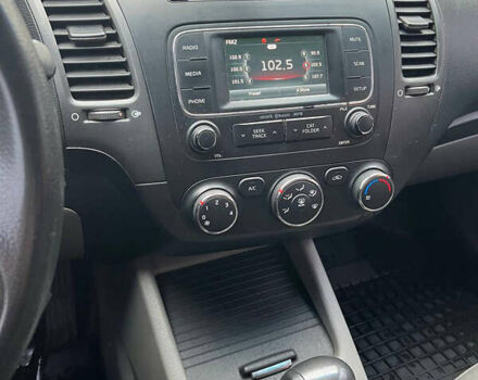 Сірий Кіа Форте, об'ємом двигуна 1.8 л та пробігом 217 тис. км за 8000 $, фото 8 на Automoto.ua