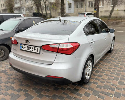 Серый Киа Форте, объемом двигателя 1.8 л и пробегом 302 тыс. км за 7850 $, фото 4 на Automoto.ua