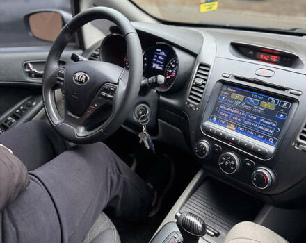 Серый Киа Форте, объемом двигателя 1.8 л и пробегом 302 тыс. км за 7850 $, фото 8 на Automoto.ua