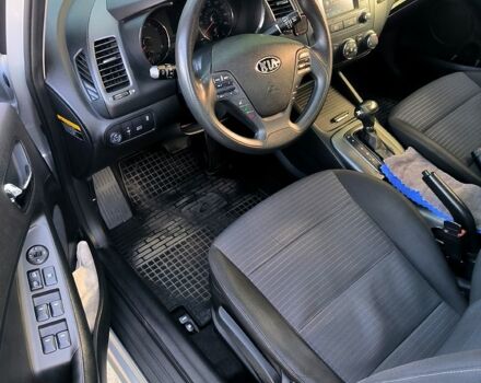 Сірий Кіа Форте, об'ємом двигуна 1.8 л та пробігом 220 тис. км за 8999 $, фото 12 на Automoto.ua