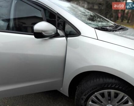 Серый Киа Форте, объемом двигателя 2 л и пробегом 257 тыс. км за 6990 $, фото 30 на Automoto.ua