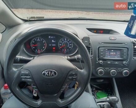 Сірий Кіа Форте, об'ємом двигуна 2 л та пробігом 256 тис. км за 12000 $, фото 15 на Automoto.ua