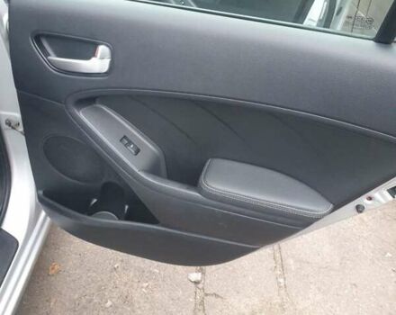 Серый Киа Форте, объемом двигателя 2 л и пробегом 200 тыс. км за 8500 $, фото 17 на Automoto.ua