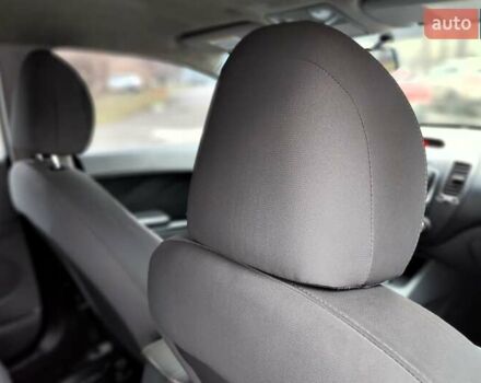 Серый Киа Форте, объемом двигателя 2 л и пробегом 257 тыс. км за 6990 $, фото 52 на Automoto.ua