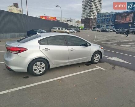 Сірий Кіа Форте, об'ємом двигуна 2 л та пробігом 256 тис. км за 12000 $, фото 11 на Automoto.ua