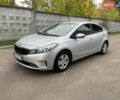 Серый Киа Форте, объемом двигателя 2 л и пробегом 280 тыс. км за 7200 $, фото 1 на Automoto.ua
