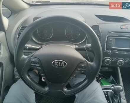 Сірий Кіа Форте, об'ємом двигуна 2 л та пробігом 256 тис. км за 12000 $, фото 6 на Automoto.ua