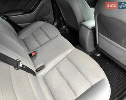 Серый Киа Форте, объемом двигателя 2 л и пробегом 257 тыс. км за 6990 $, фото 53 на Automoto.ua