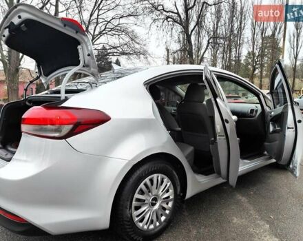 Серый Киа Форте, объемом двигателя 2 л и пробегом 257 тыс. км за 6990 $, фото 18 на Automoto.ua