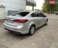 Серый Киа Форте, объемом двигателя 2 л и пробегом 280 тыс. км за 7200 $, фото 3 на Automoto.ua