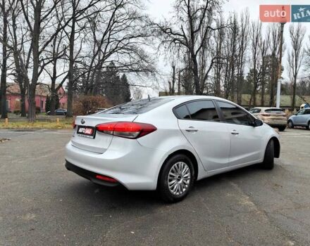 Серый Киа Форте, объемом двигателя 2 л и пробегом 257 тыс. км за 6990 $, фото 21 на Automoto.ua