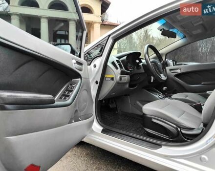 Серый Киа Форте, объемом двигателя 2 л и пробегом 257 тыс. км за 6990 $, фото 31 на Automoto.ua