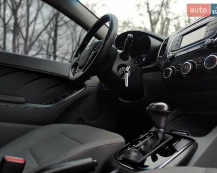 Серый Киа Форте, объемом двигателя 2 л и пробегом 257 тыс. км за 6990 $, фото 47 на Automoto.ua